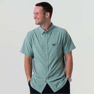 Burlebo Performance Button Up Medium Short Sleeve Quick Dry Moisture Wicking